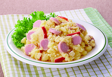 ソーセージとりんごのポテトサラダ